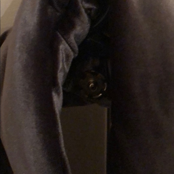 Gray long jacket with attachable scarf - Picture 5 of 6